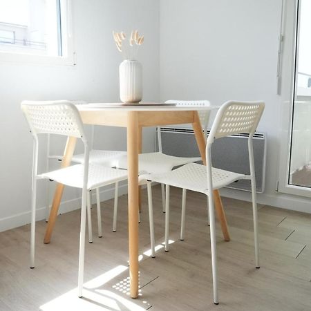 Appartement Superbe Et Cosy A 10 Mn De Disney Ferrieres-en-Brie Exterior photo